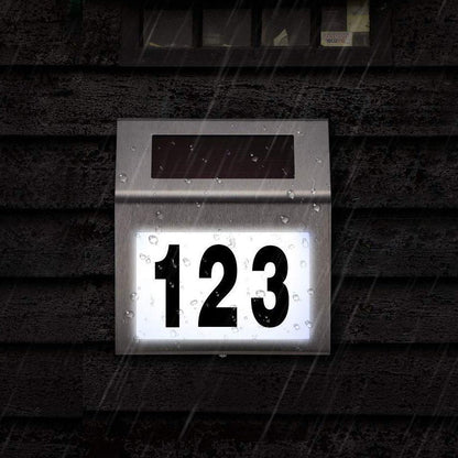 Napelemes LED lámpa házszámmal