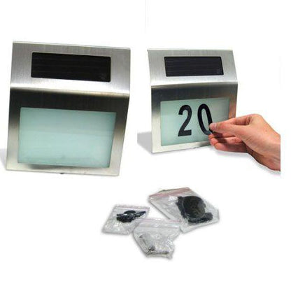 Napelemes LED lámpa házszámmal