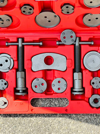 Féknyergek felújításához szükséges készlet