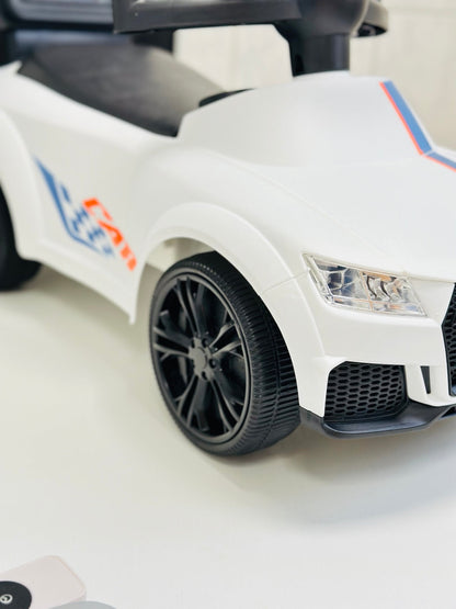 TOLÓAUTÓ FOGANATTAL ÉS ZENÉVEL